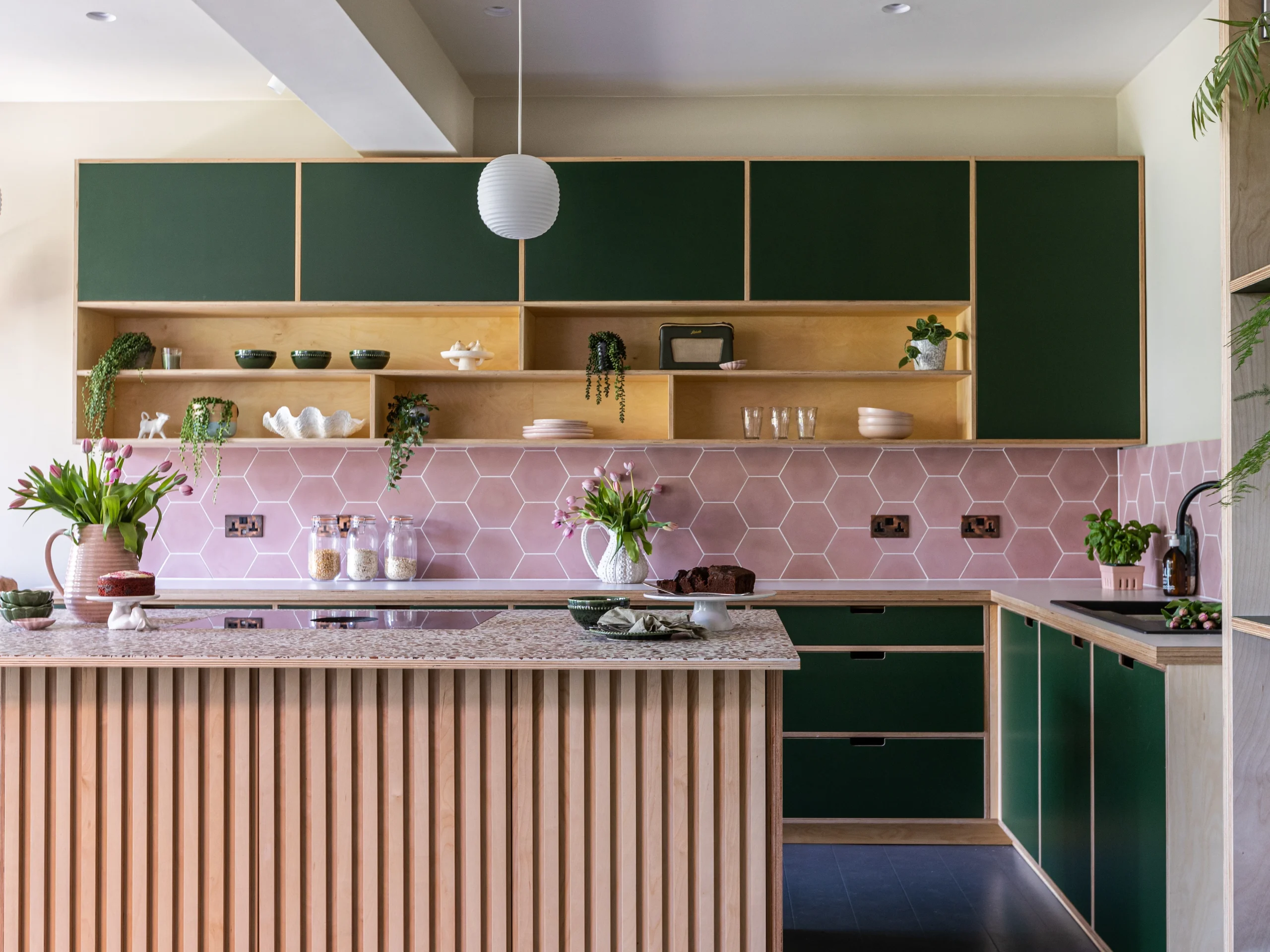 4-pink-green-kitchen-woodworks~-~media--6fad7fe6--query@2x.abbc7d99